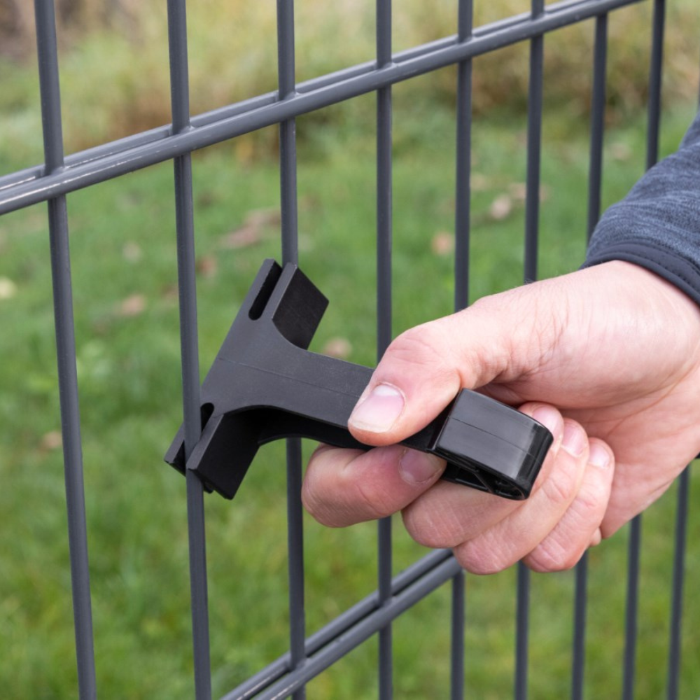 Izolators stiepļu sieta žogam